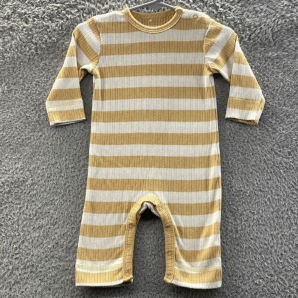 Chick Pea One-Piece Baby Boy Size 0-3 Months Yellow Striped One-Piece 0-3M